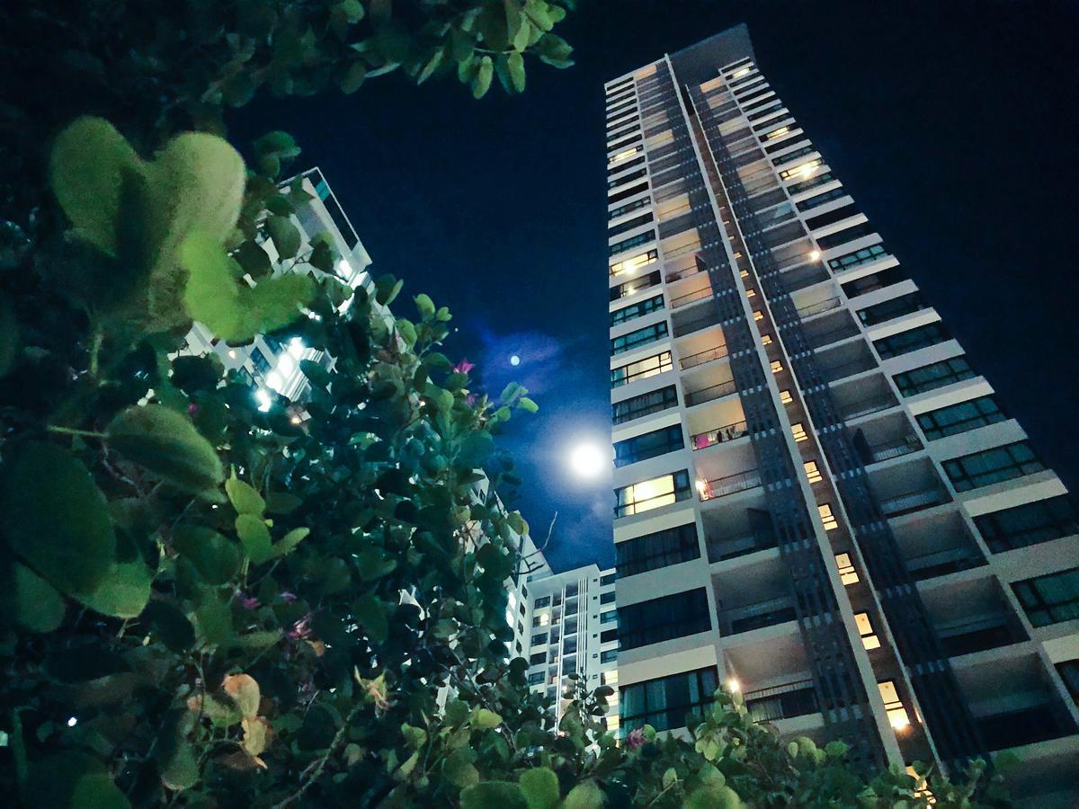 The Base Pattaya 芭提雅基地公寓 Dış mekan fotoğraf